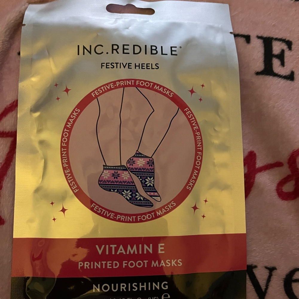 Festive Heels Printed Foot Masks